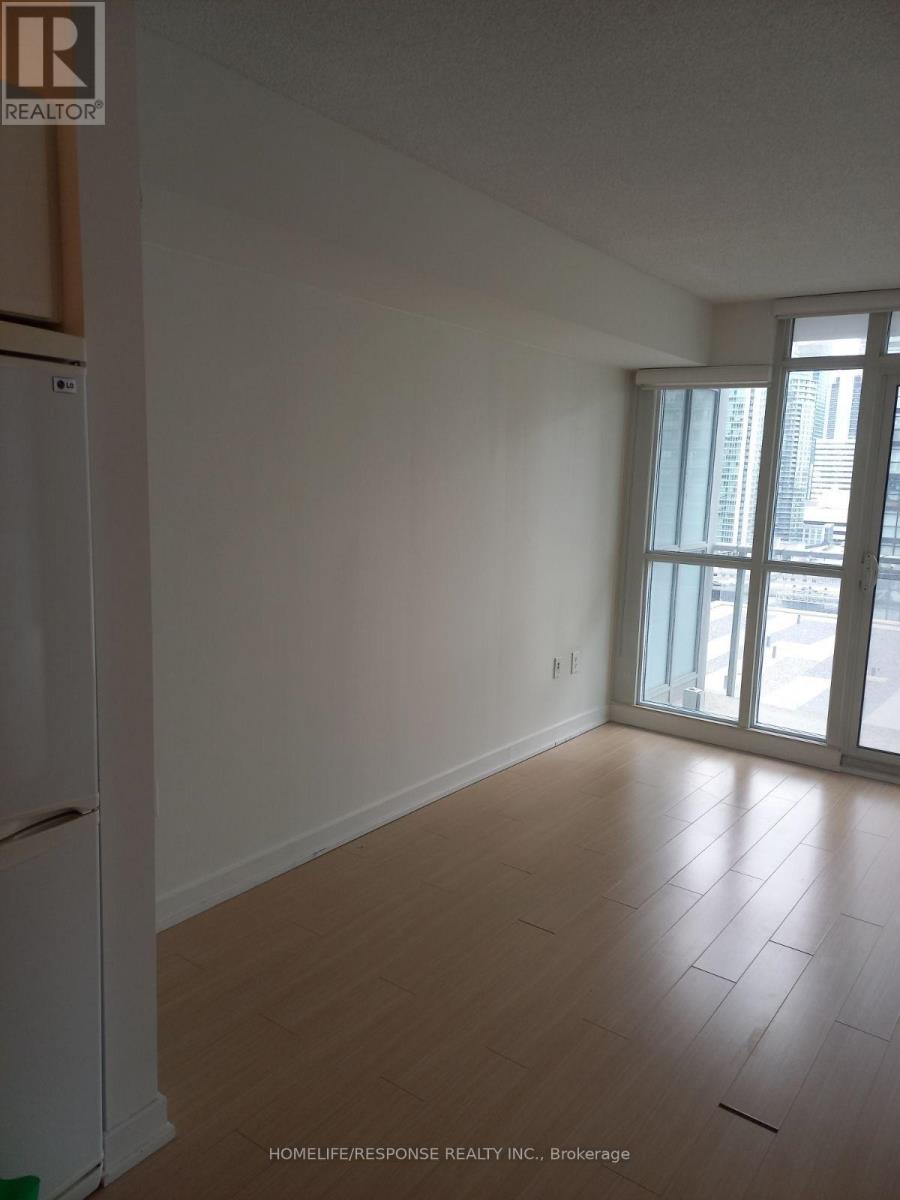 1503 - 15 Iceboat Terrace Property Photo 5