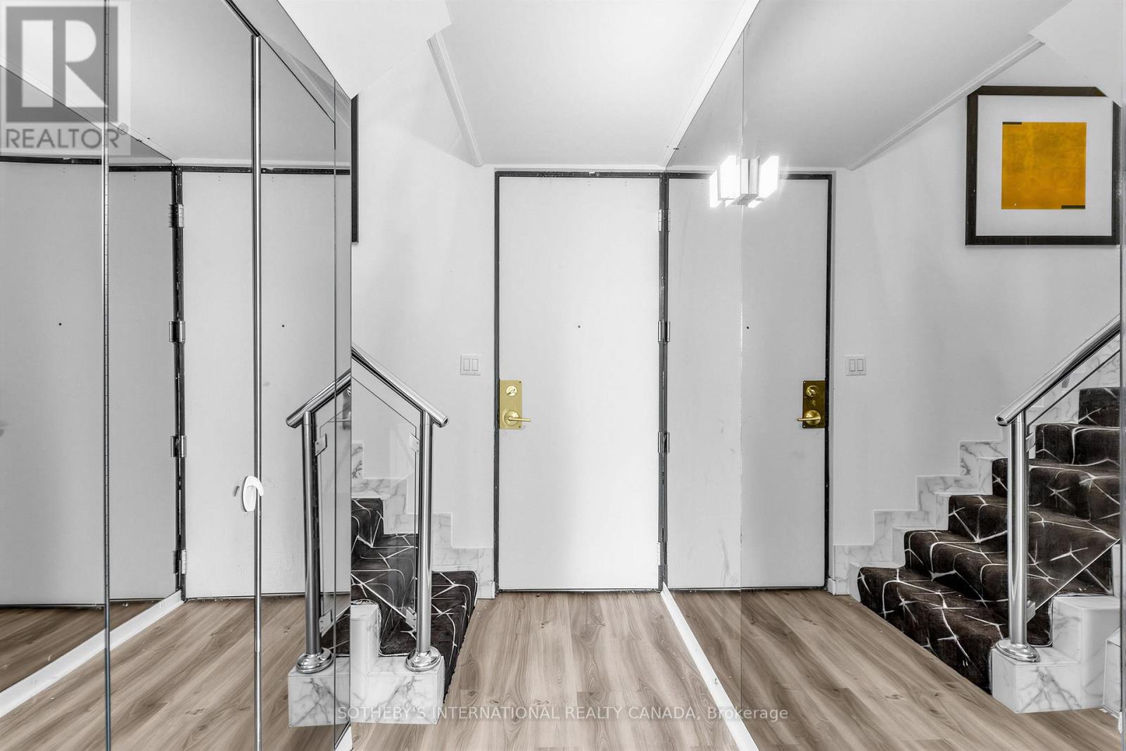 1008 - 33 Harbour Square Property Photo 33