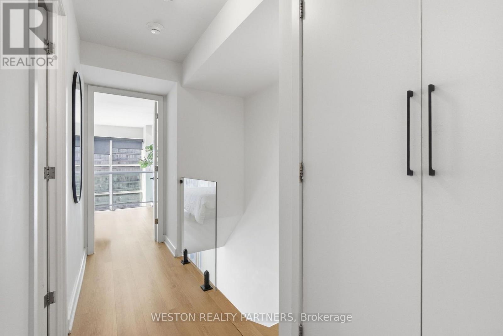 1124 - 36 Blue Jays Way Property Photo 21