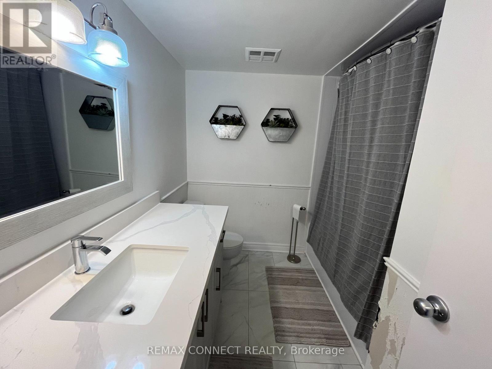 601 - 117 Gerrard Street Property Photo 19