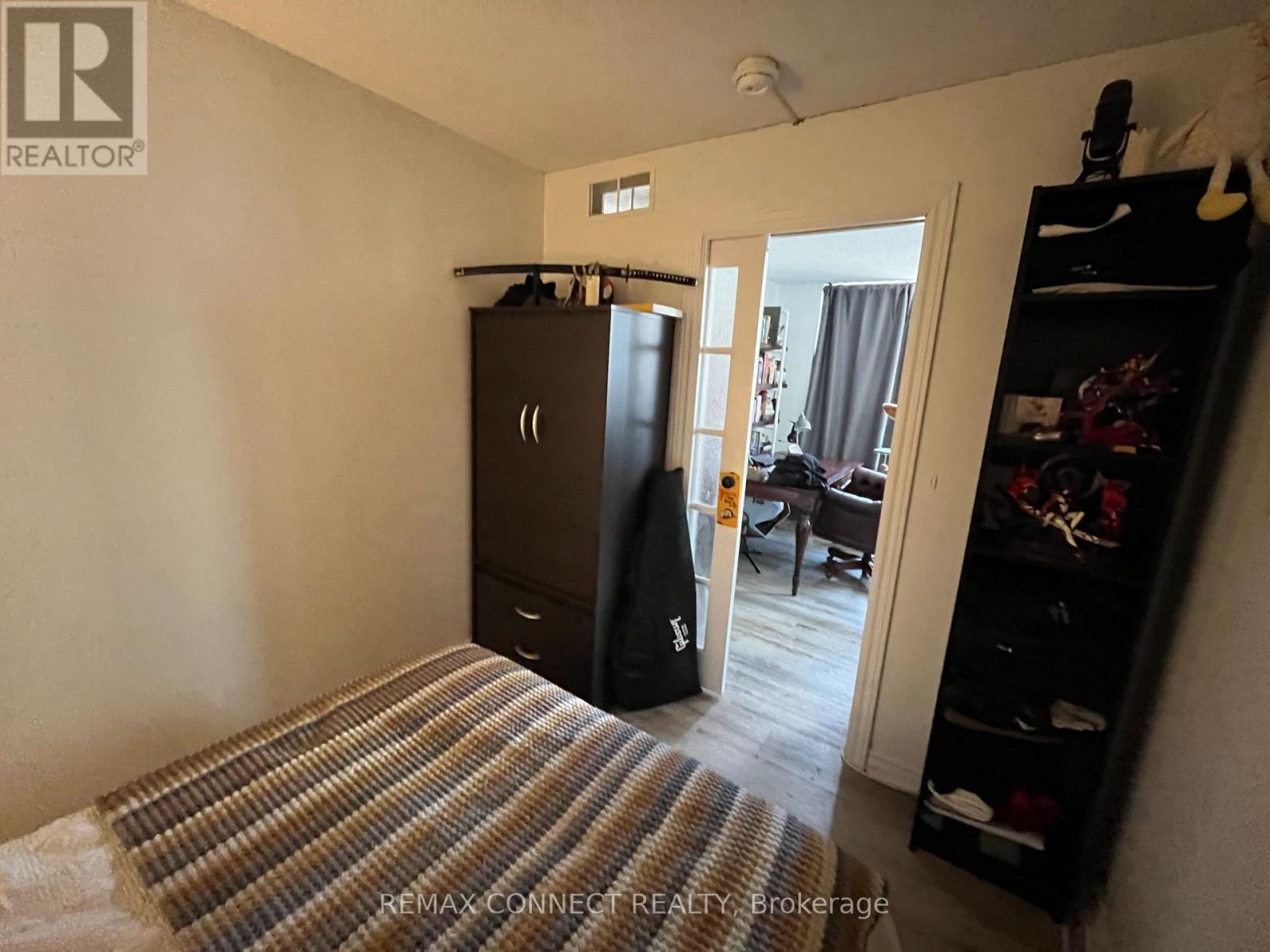 601 - 117 Gerrard Street Property Photo 24