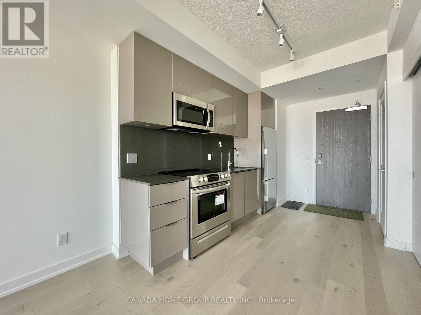 3201 - 25 Richmond Street E Property Photo 2