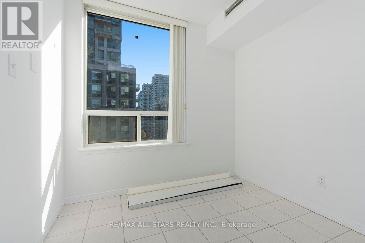 1505 - 18 Hillcrest Avenue Property Photo 16