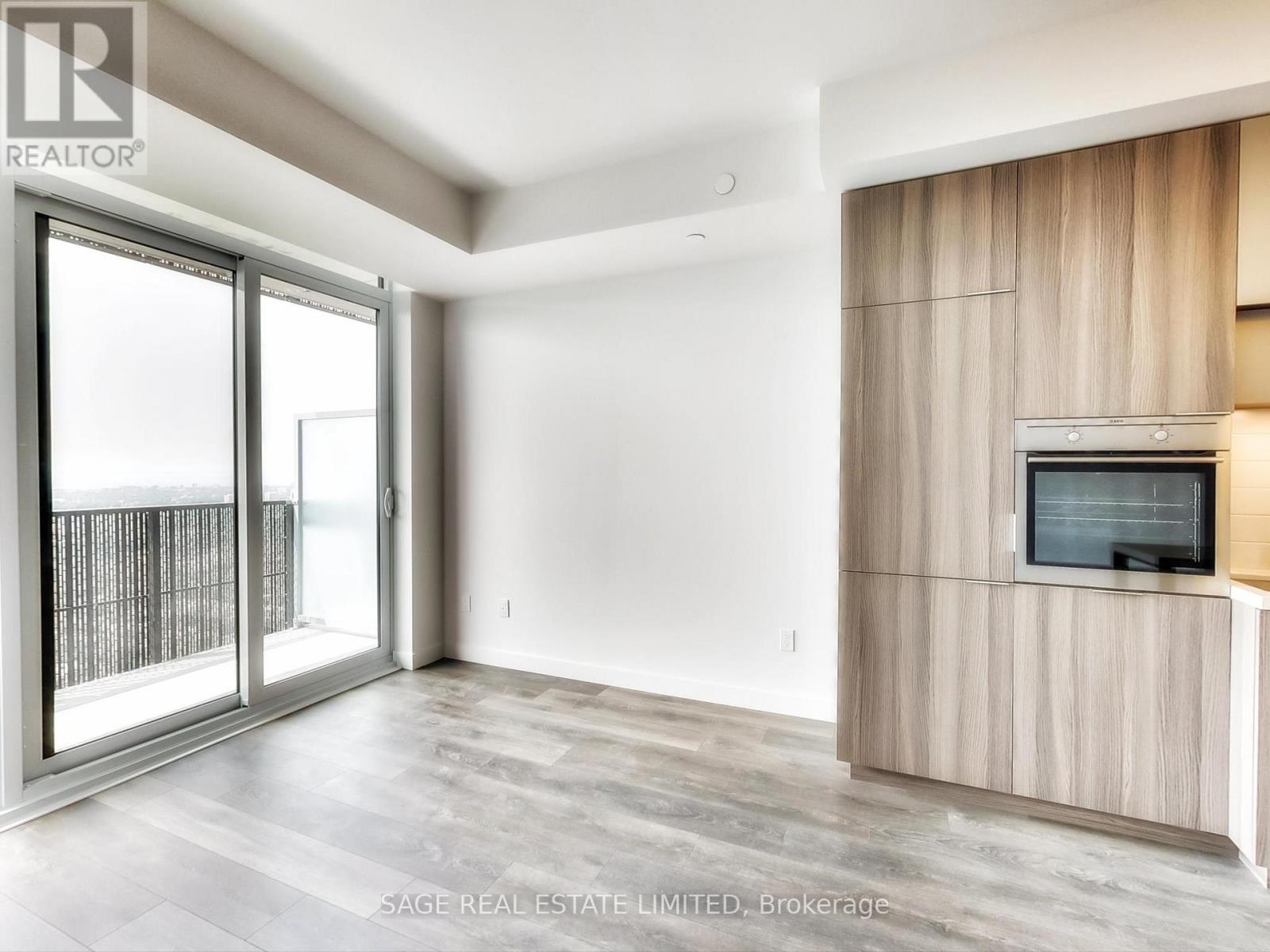 5012 - 8 Eglinton Avenue E Property Photo 19