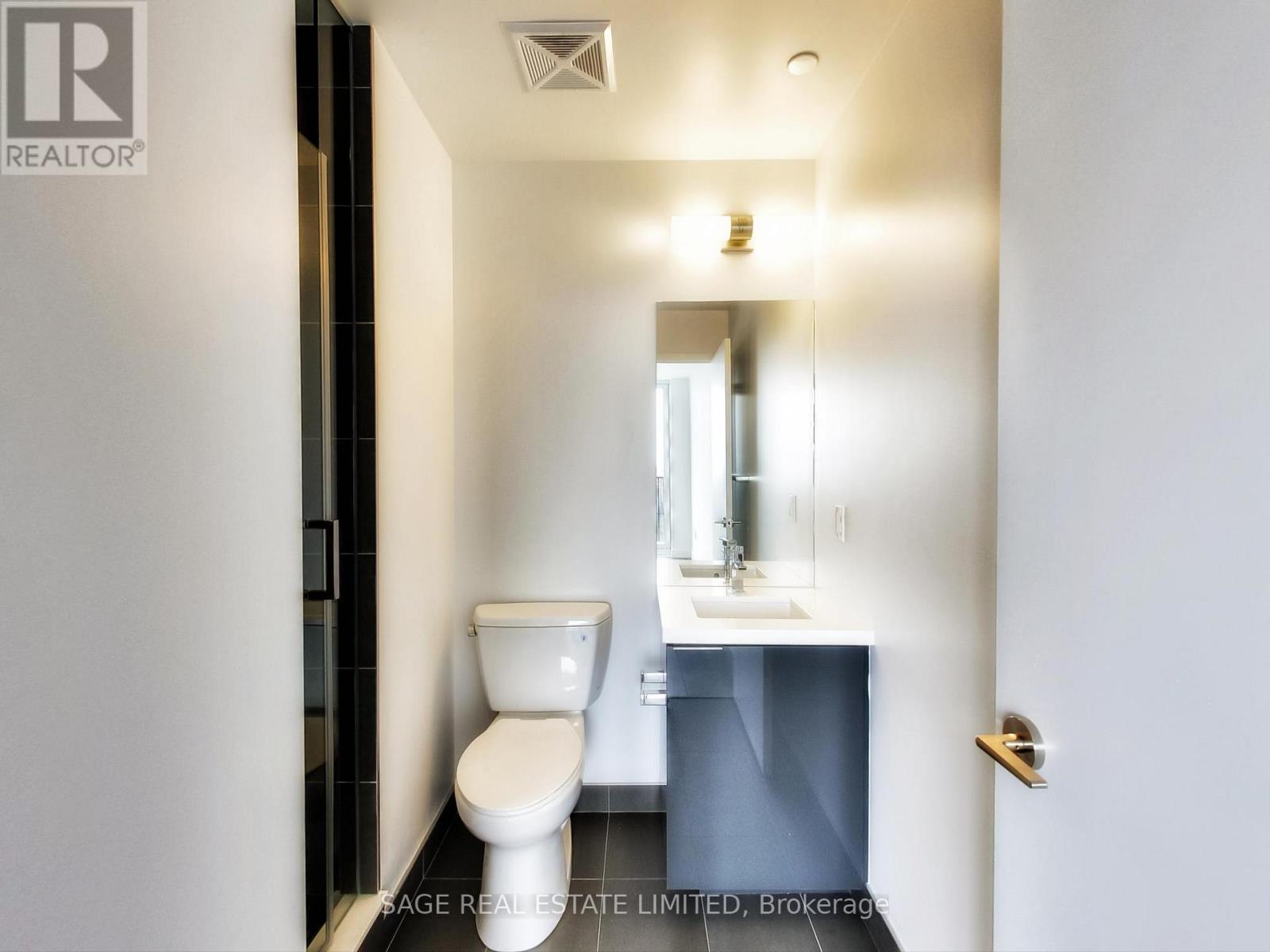 5012 - 8 Eglinton Avenue E Property Photo 23