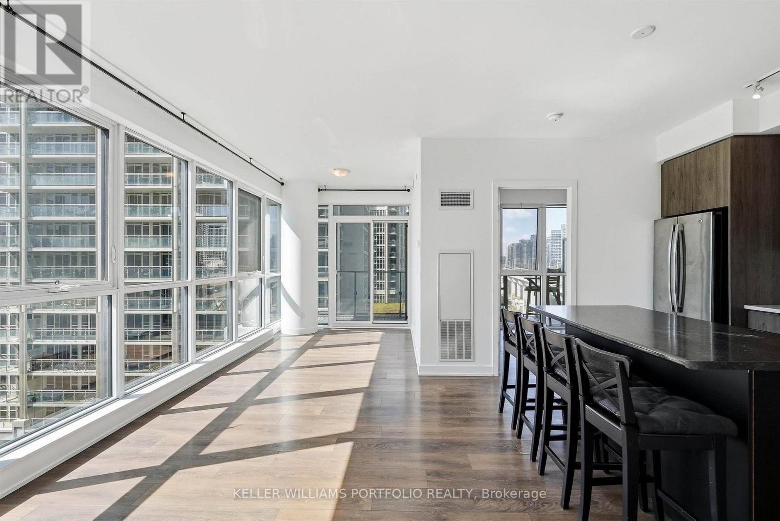 1009 - 50 Bruyeres Mews Property Photo 12