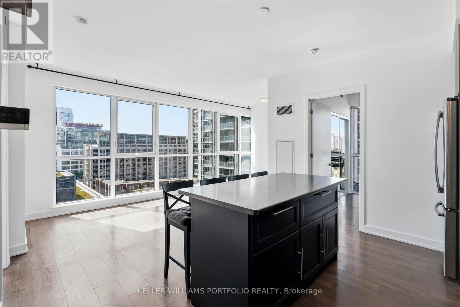 1009 - 50 Bruyeres Mews Property Photo 18