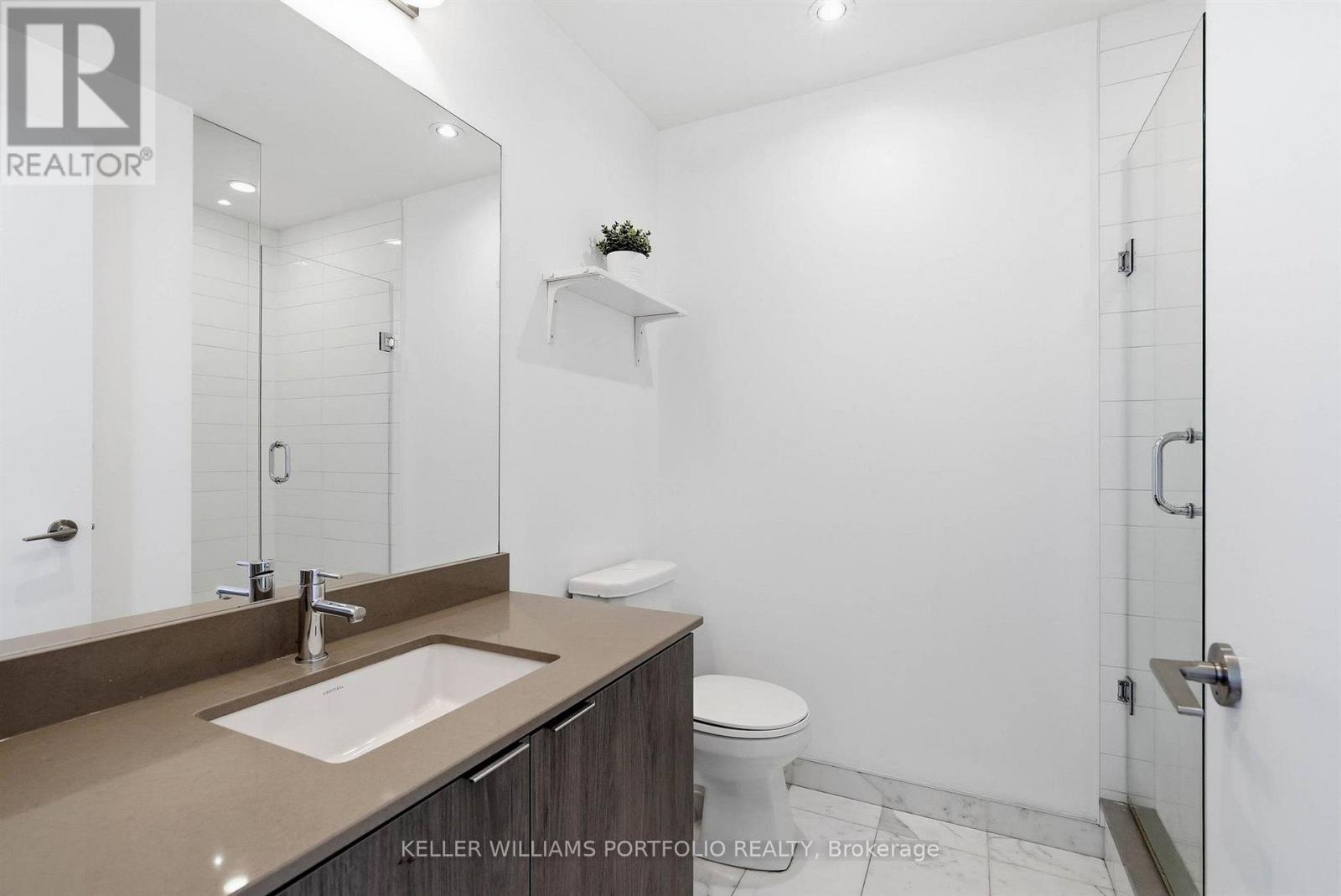 1009 - 50 Bruyeres Mews Property Photo 29