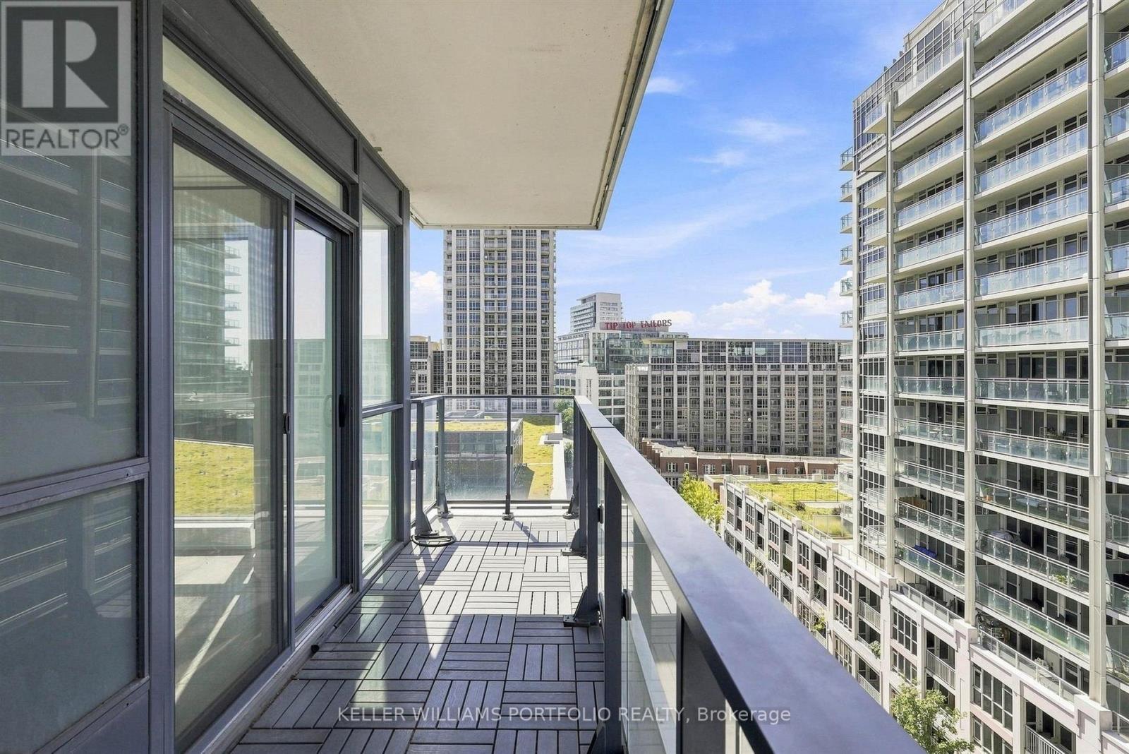 1009 - 50 Bruyeres Mews Property Photo 34