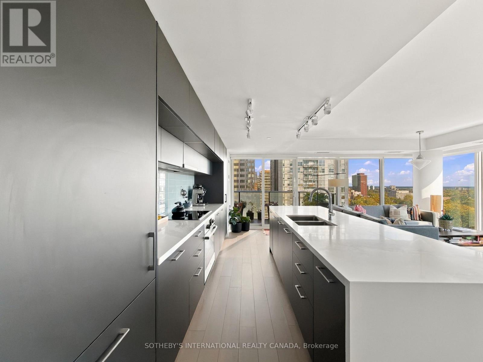 1310 - 99 Foxbar Road Property Photo 8