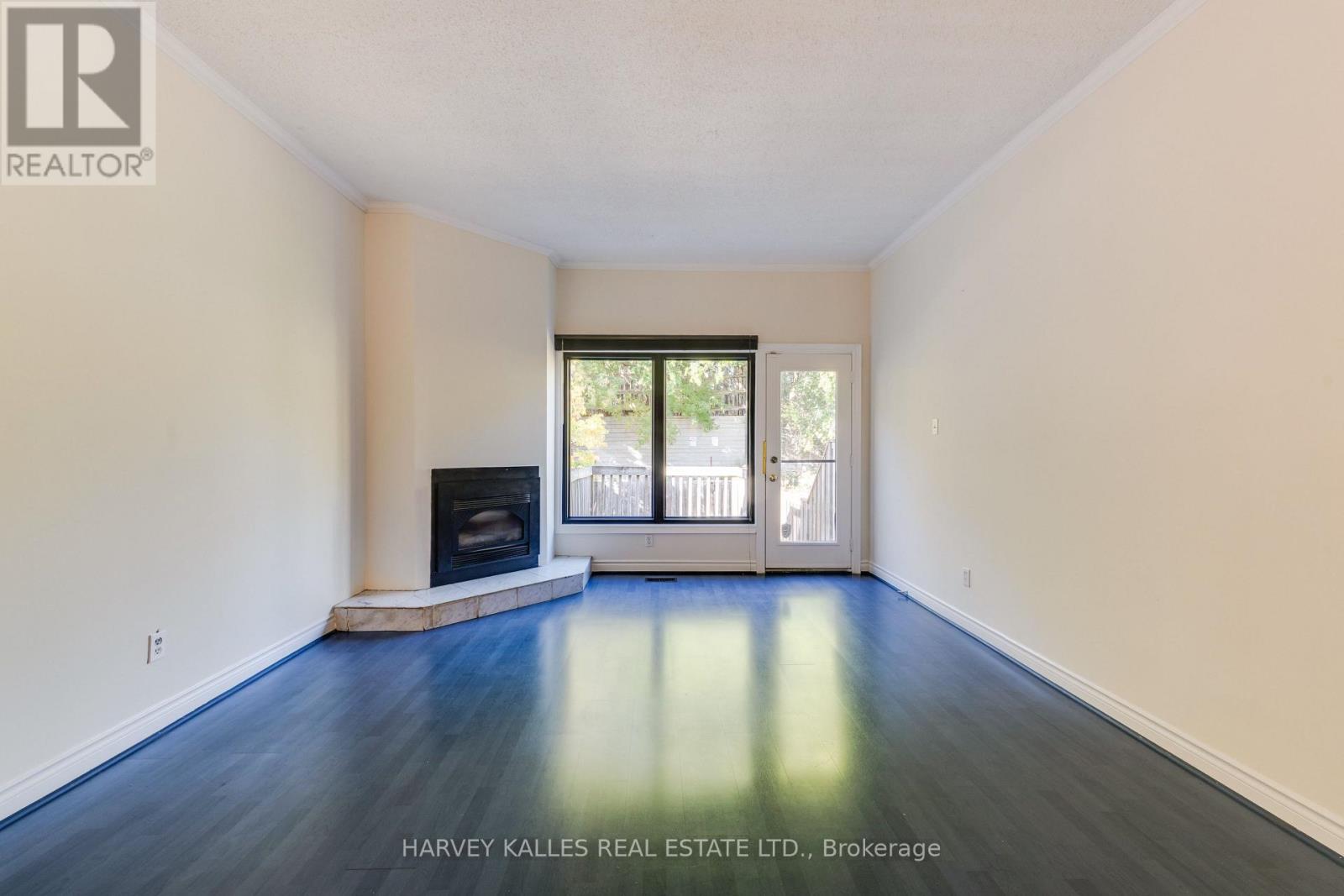16 St. James Court Property Photo 8