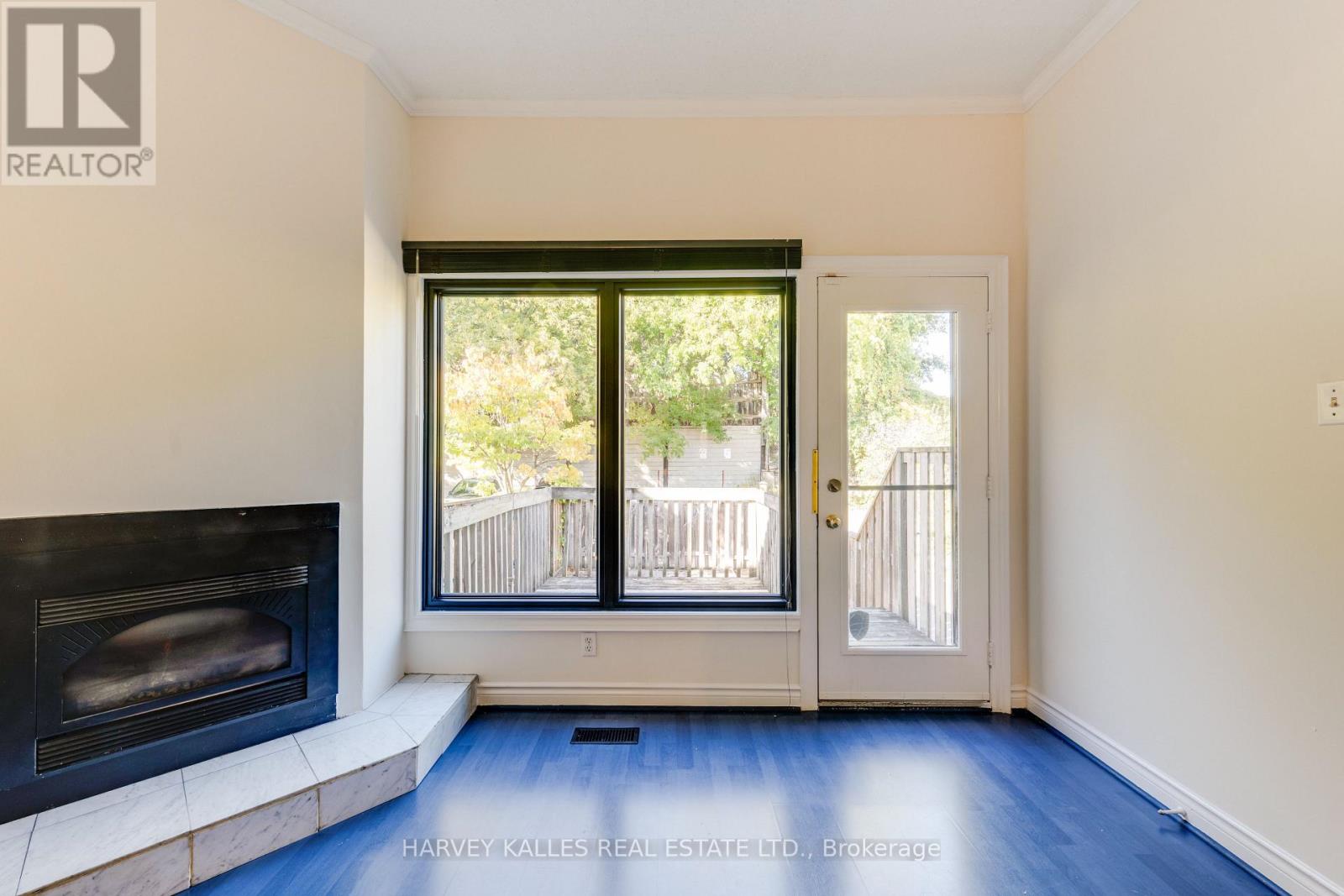 16 St. James Court Property Photo 10
