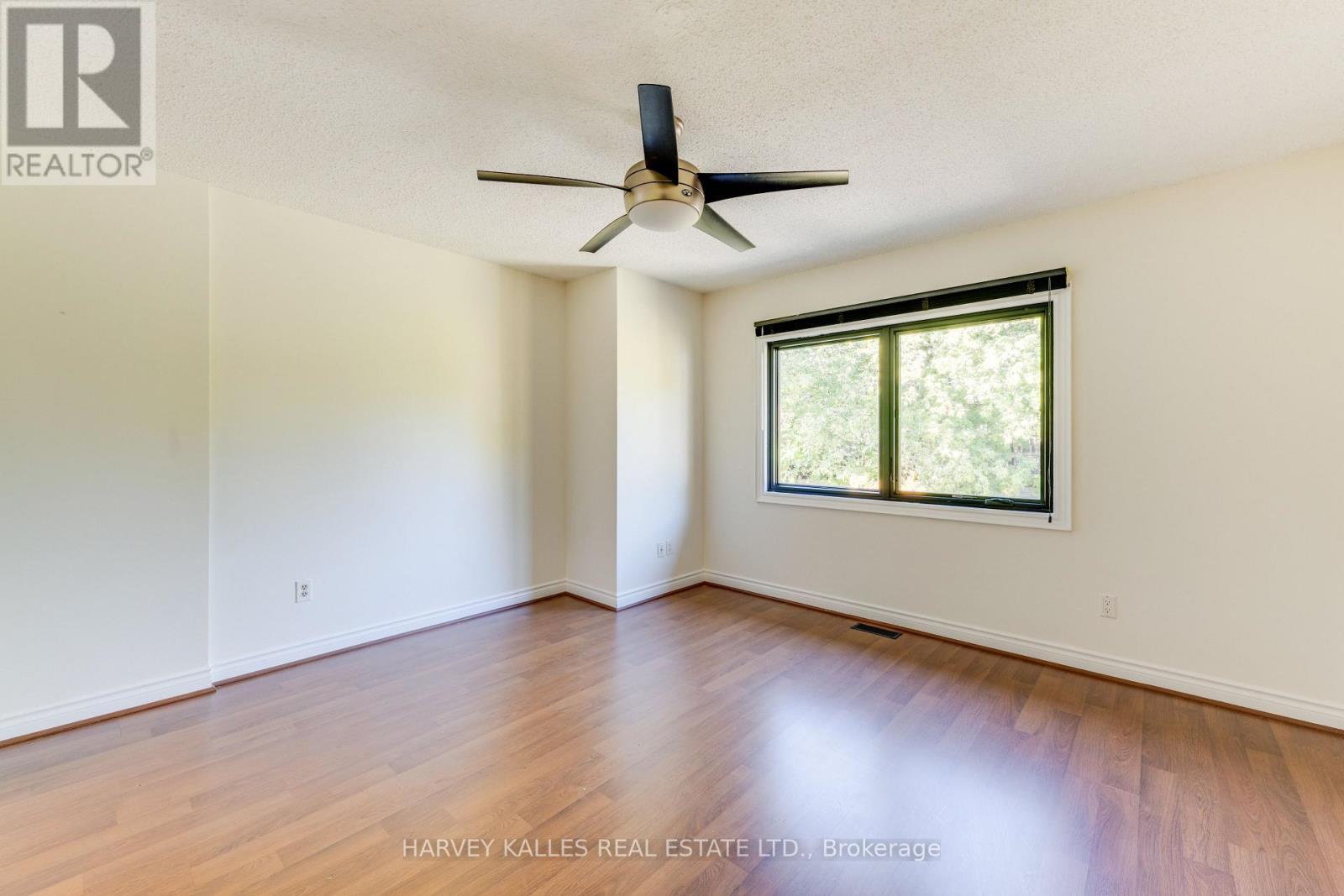 16 St. James Court Property Photo 13