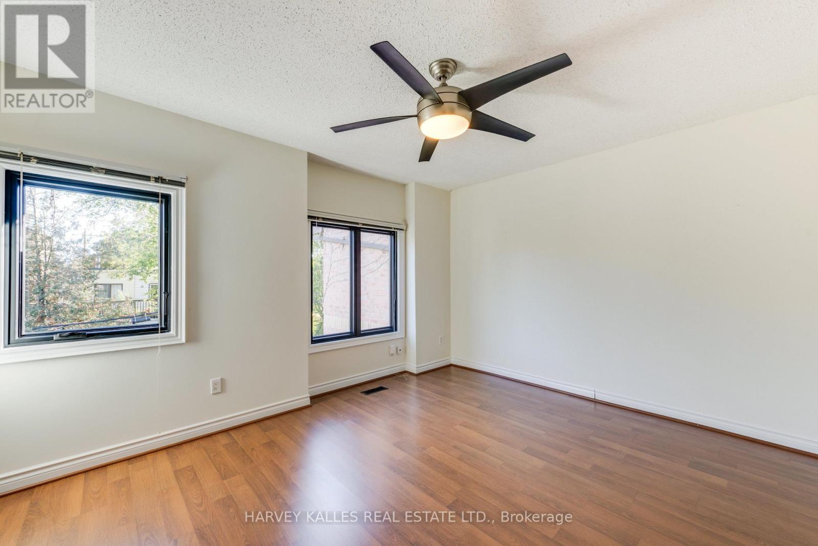 16 St. James Court Property Photo 22