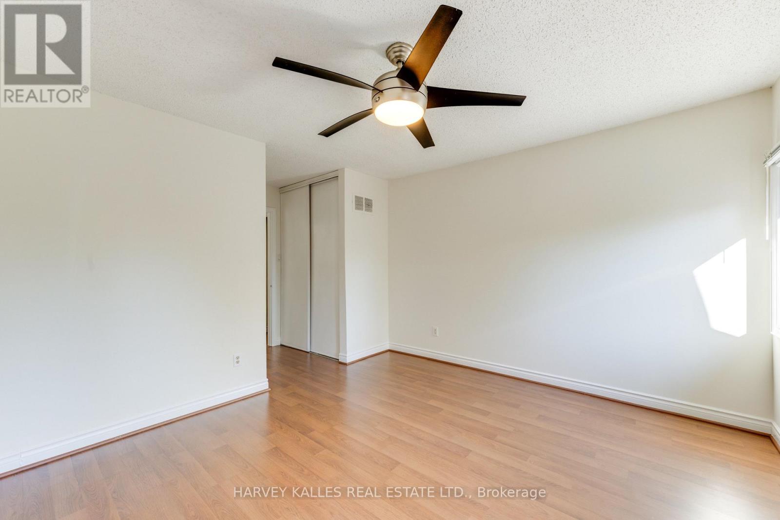16 St. James Court Property Photo 23