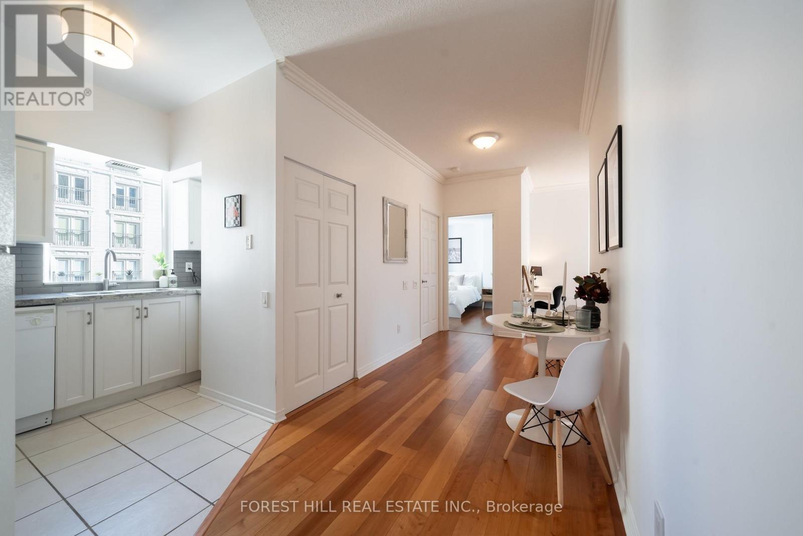 701 - 115 Richmond Street E Property Photo 6