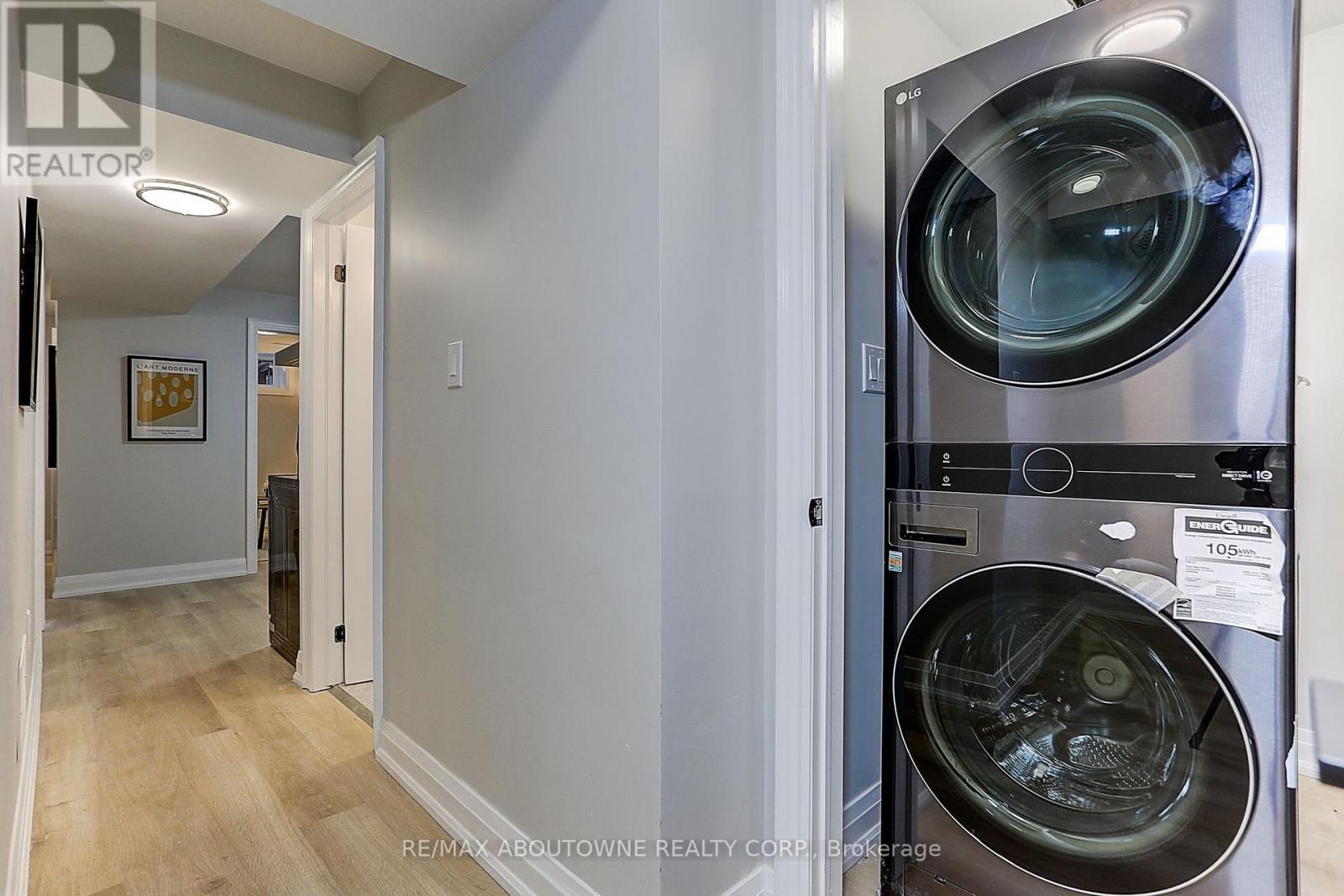 564 Dufferin Street Property Photo 43