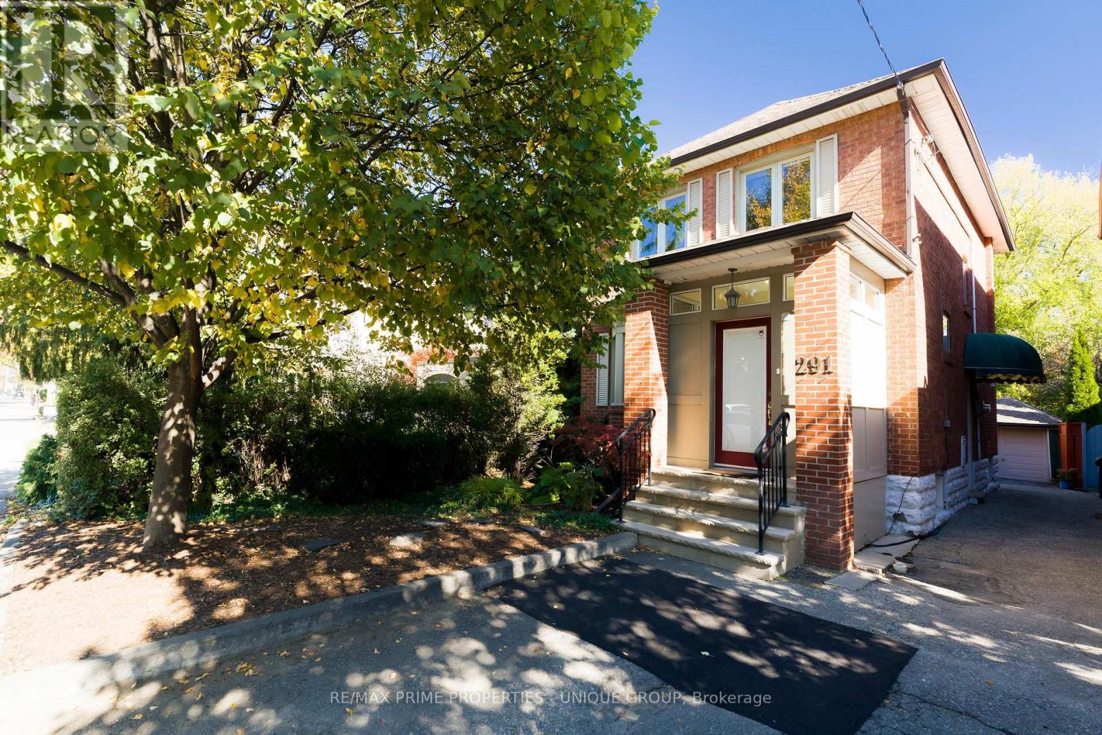 291 Jedburgh Road Property Photo 1