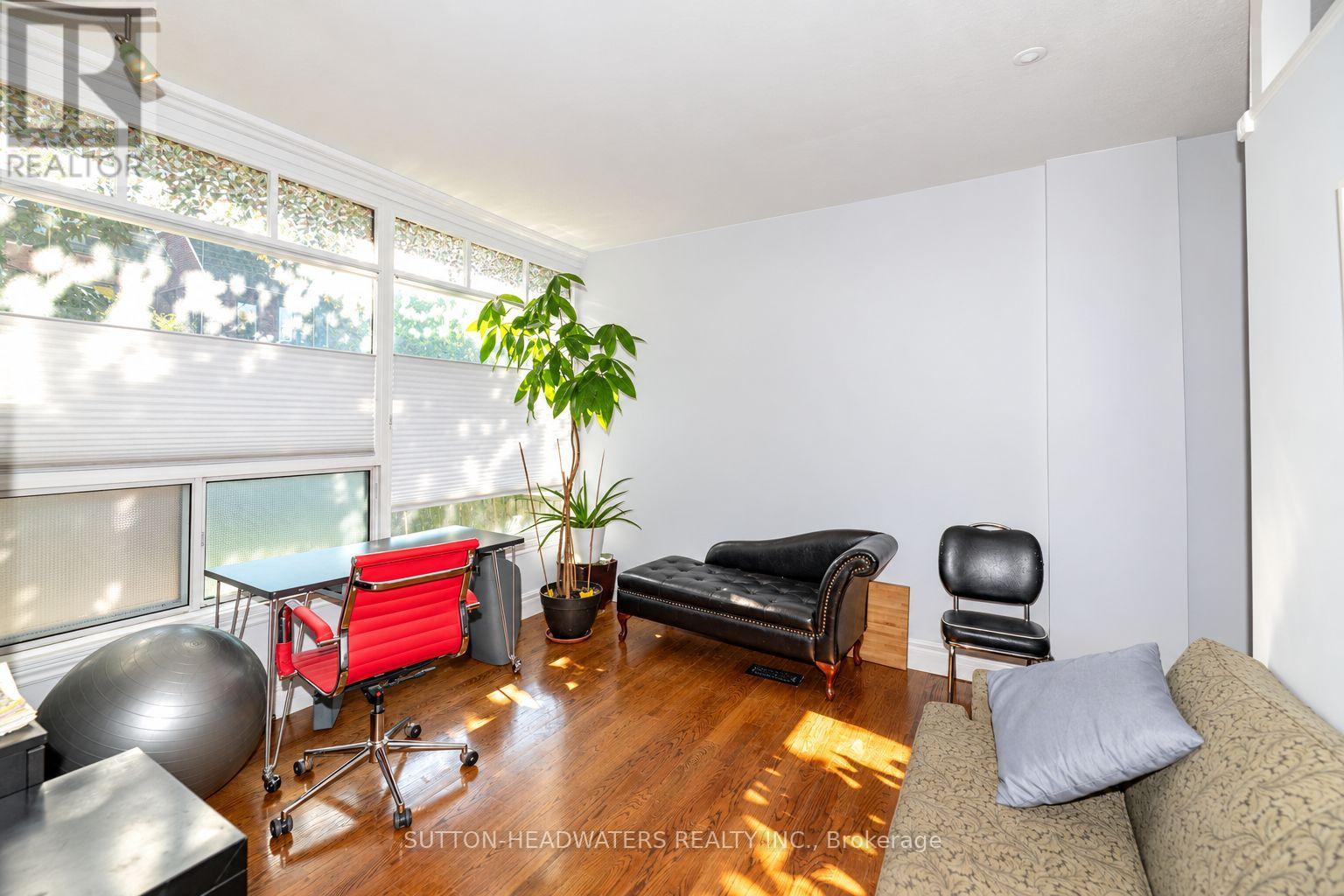 106 Barton Avenue Property Photo 10