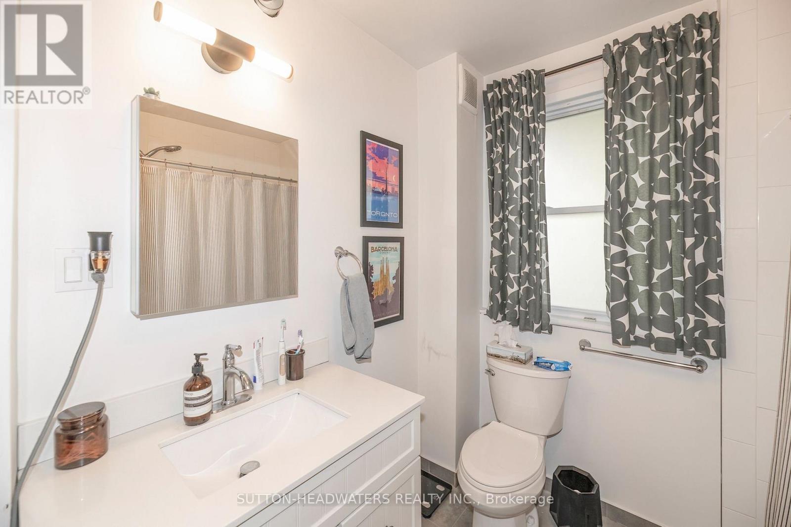 106 Barton Avenue Property Photo 24