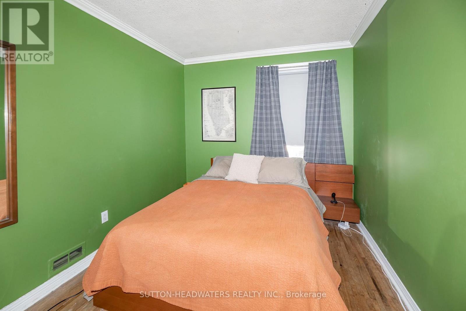 106 Barton Avenue Property Photo 25