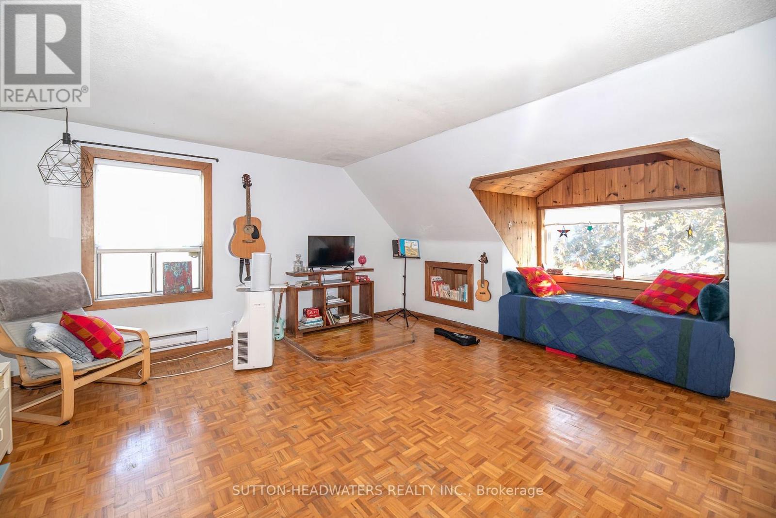 106 Barton Avenue Property Photo 32