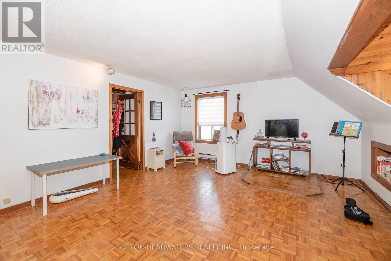 106 Barton Avenue Property Photo 33
