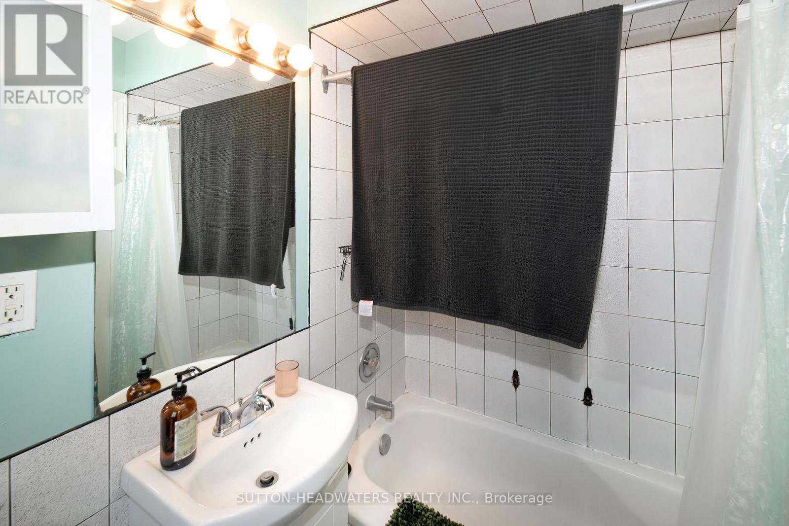 106 Barton Avenue Property Photo 39