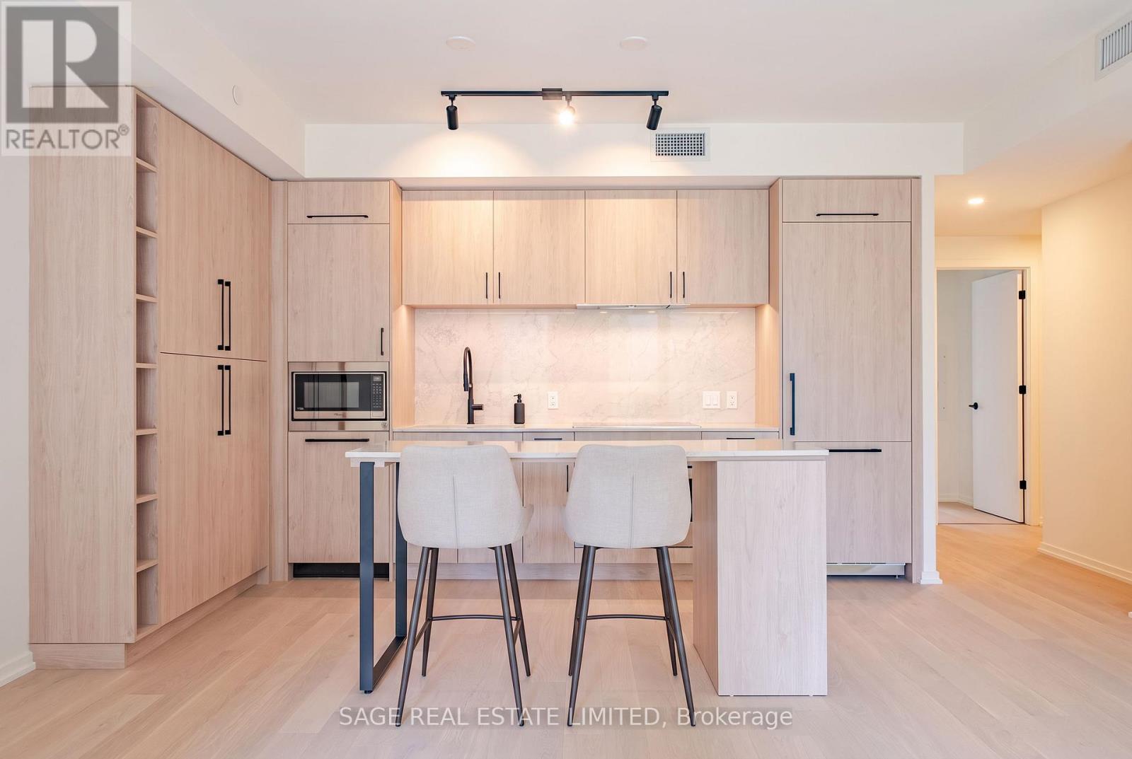511 - 109 Erskine Avenue Property Photo 10
