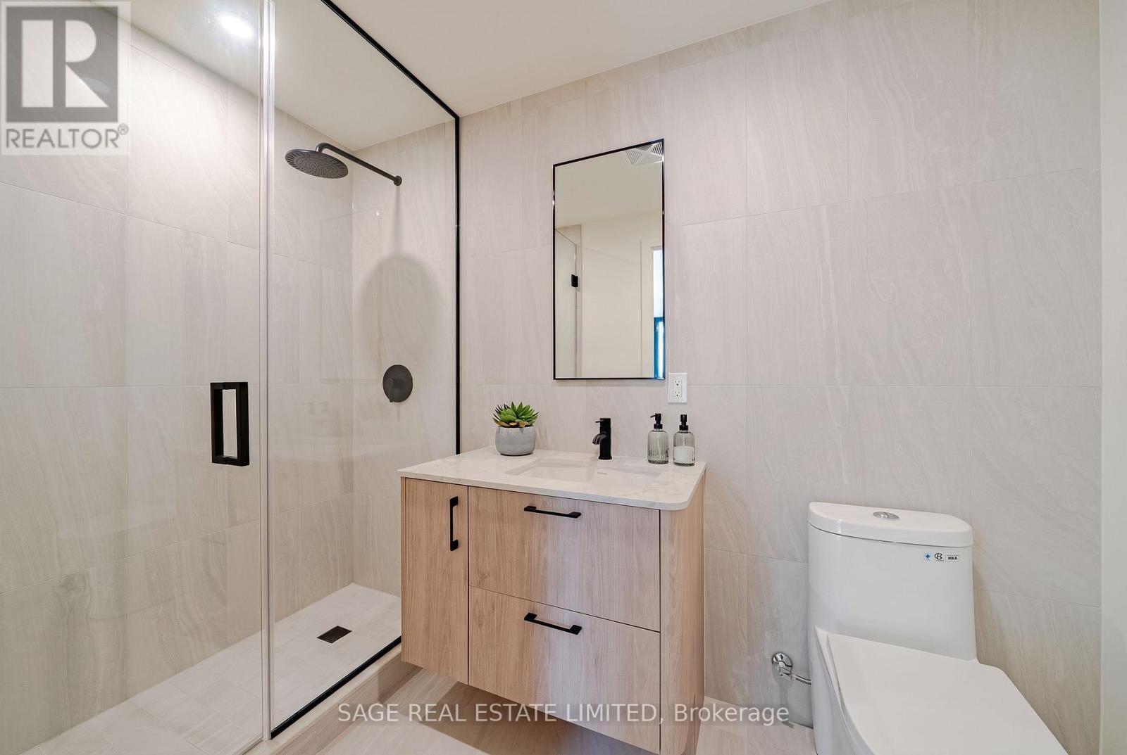 511 - 109 Erskine Avenue Property Photo 18