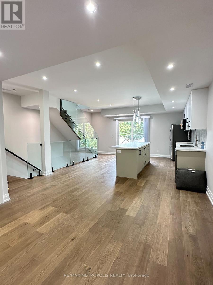 2&3 Floor - 94 Saint Clarens Avenue Property Photo 9