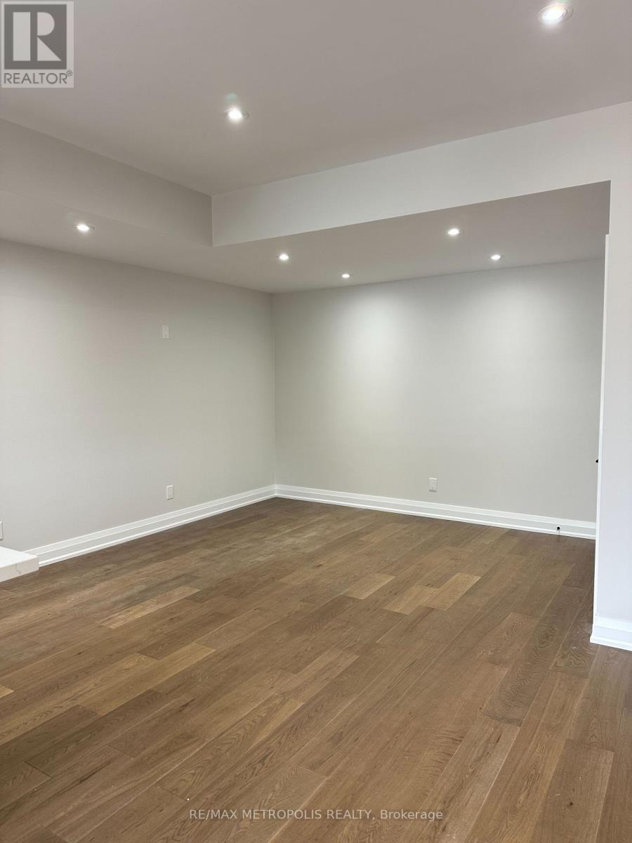 2&3 Floor - 94 Saint Clarens Avenue Property Photo 11