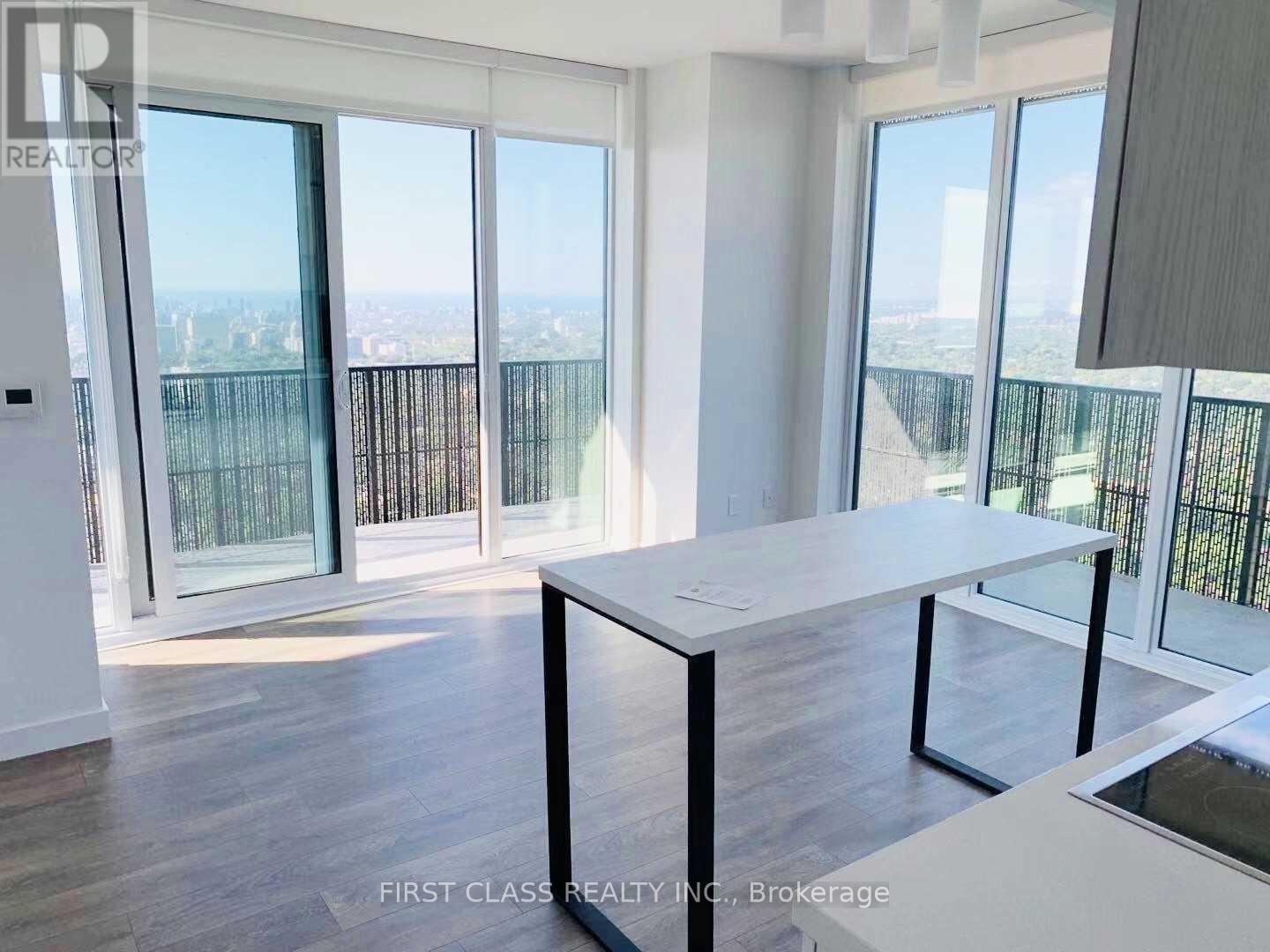 4302 - 8 Eglinton Avenue E Property Photo 8