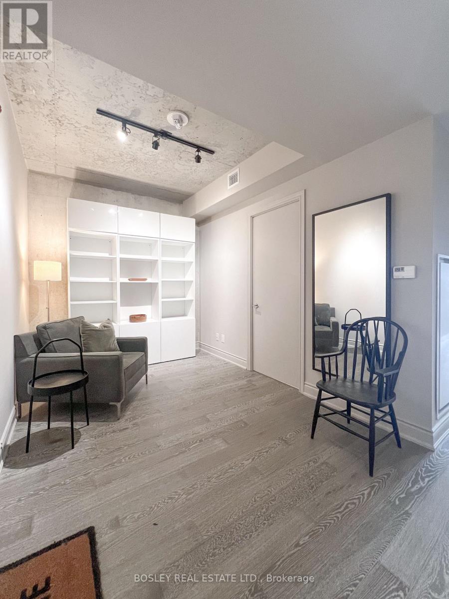 709 - 608 Richmond Street W Property Photo 10