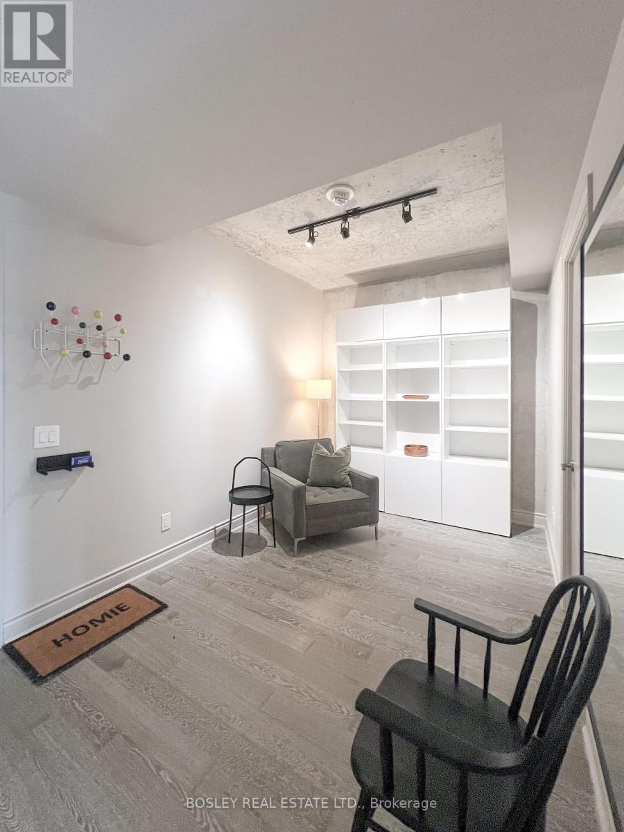 709 - 608 Richmond Street W Property Photo 11