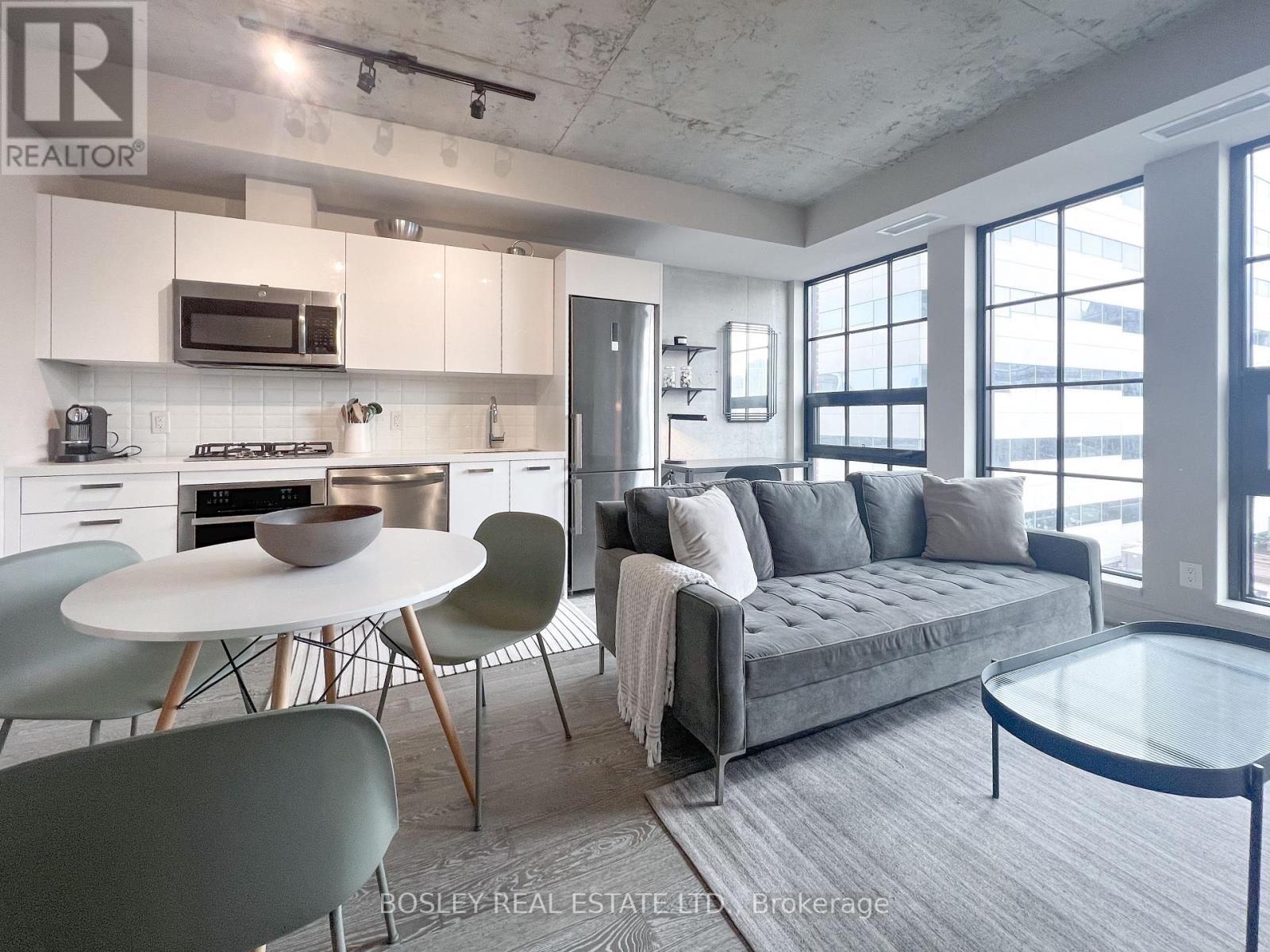 709 - 608 Richmond Street W Property Photo 12