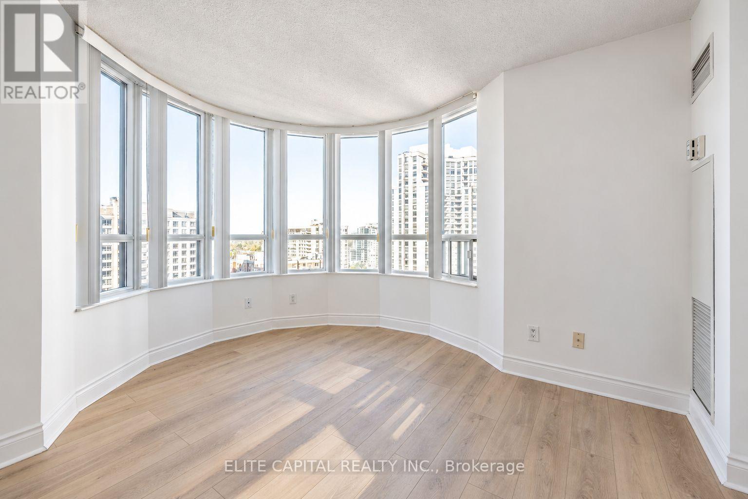 2018 - 15 Northtown Way Property Photo 3