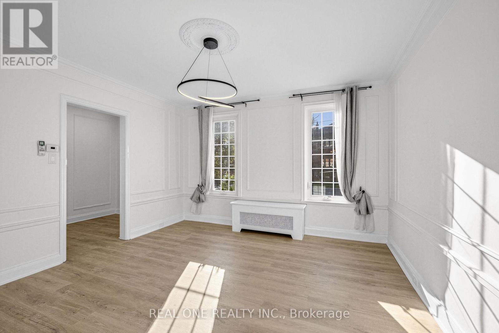 603 Spadina Road Property Photo 10