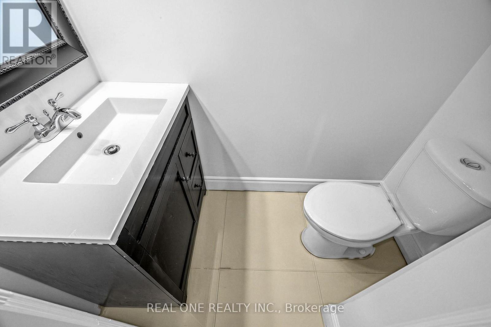 603 Spadina Road Property Photo 11