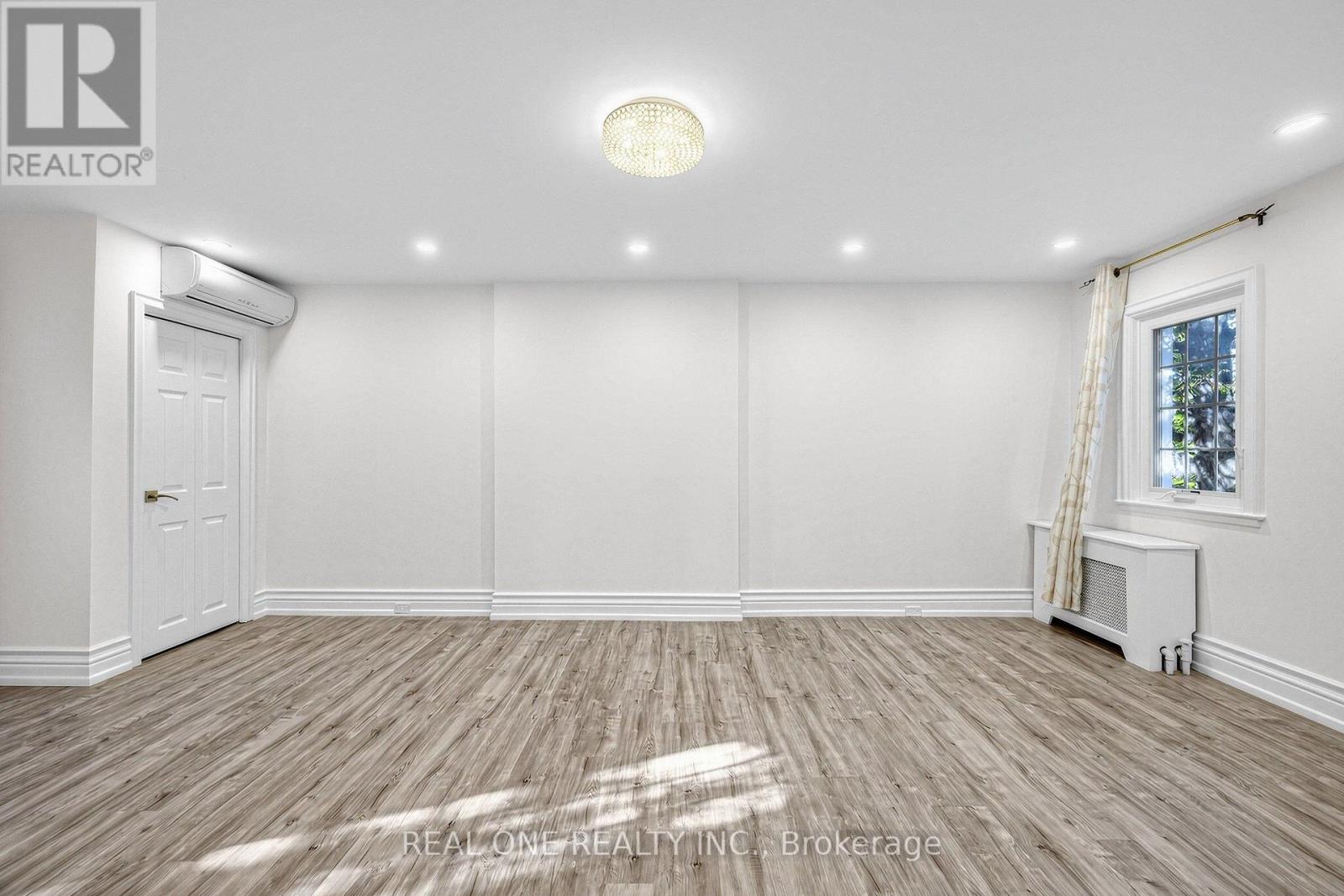 603 Spadina Road Property Photo 12