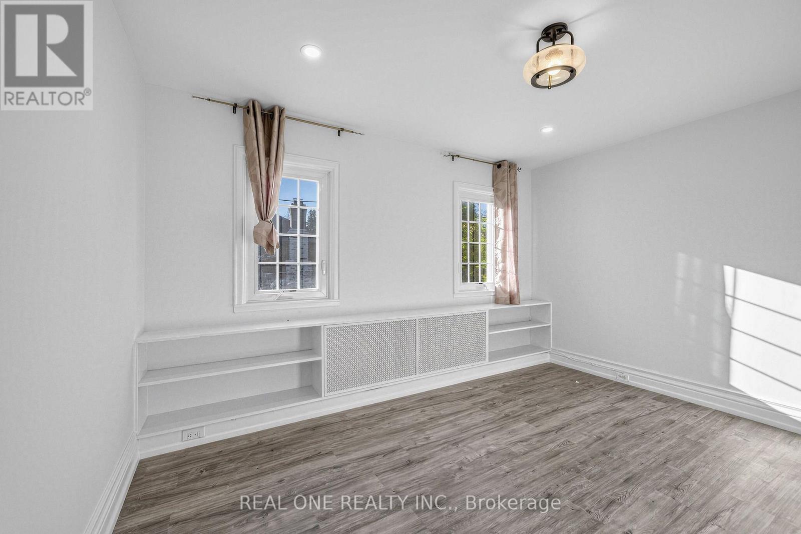 603 Spadina Road Property Photo 17