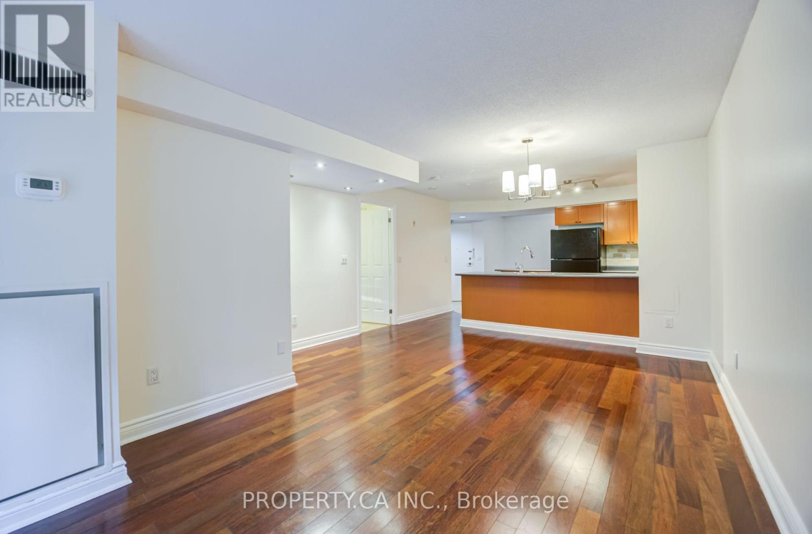 209 - 330 Adelaide Street E Property Photo 14