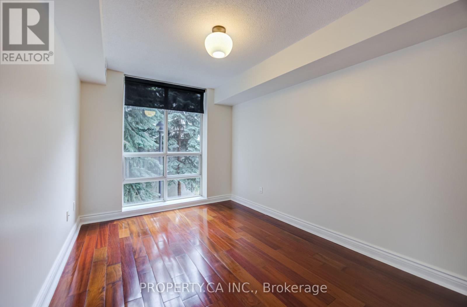 209 - 330 Adelaide Street E Property Photo 19