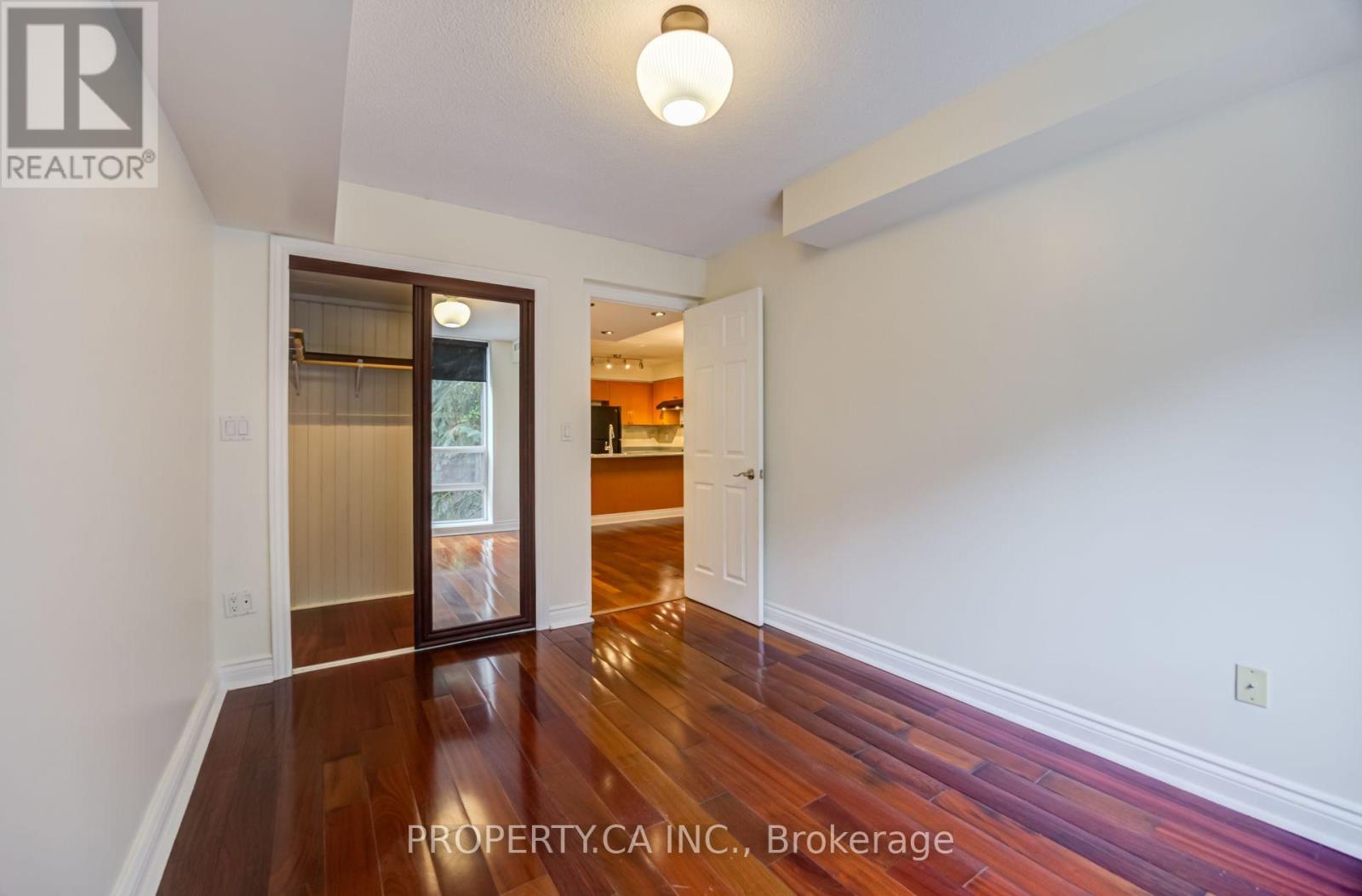 209 - 330 Adelaide Street E Property Photo 21