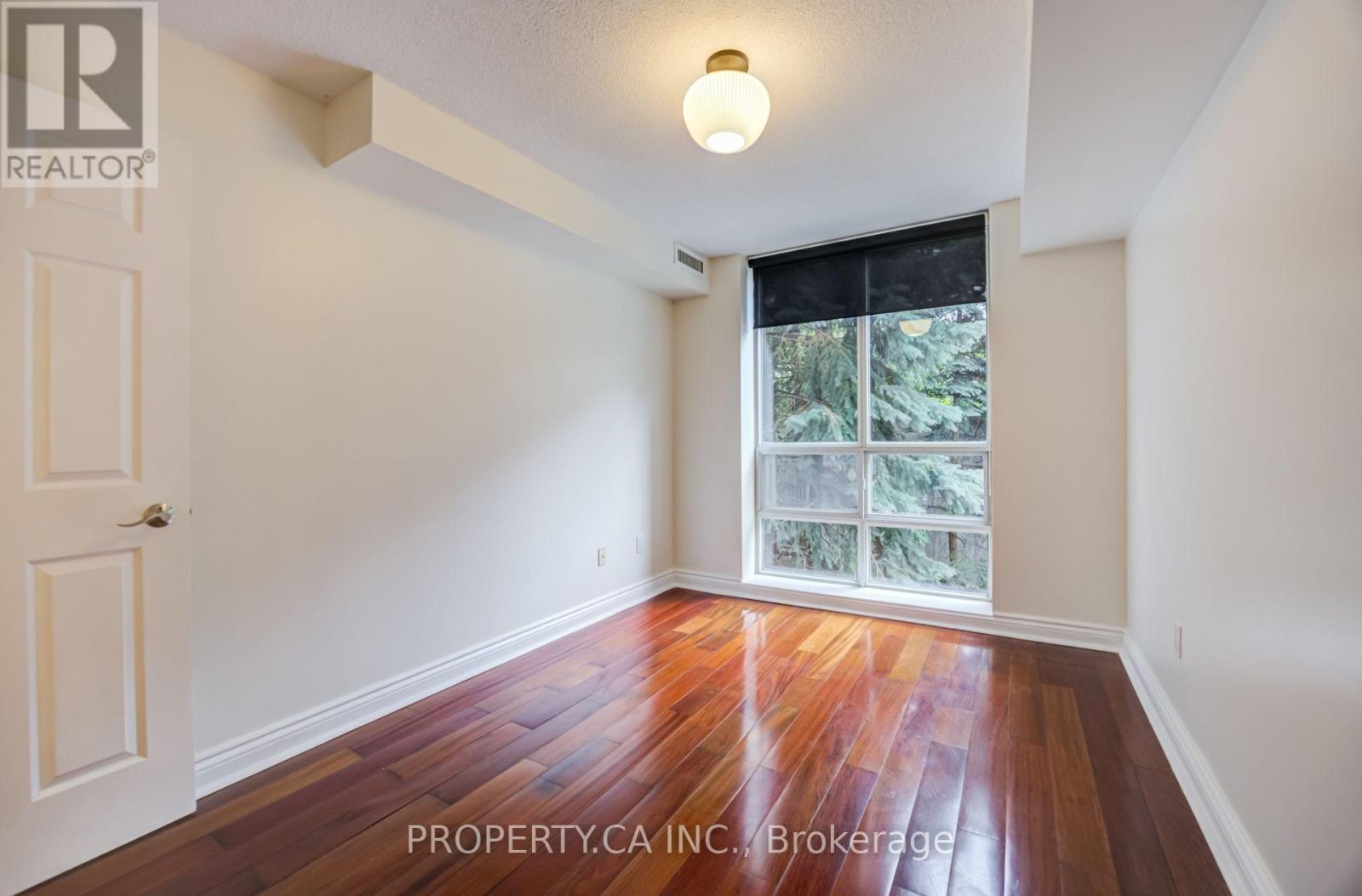 209 - 330 Adelaide Street E Property Photo 22