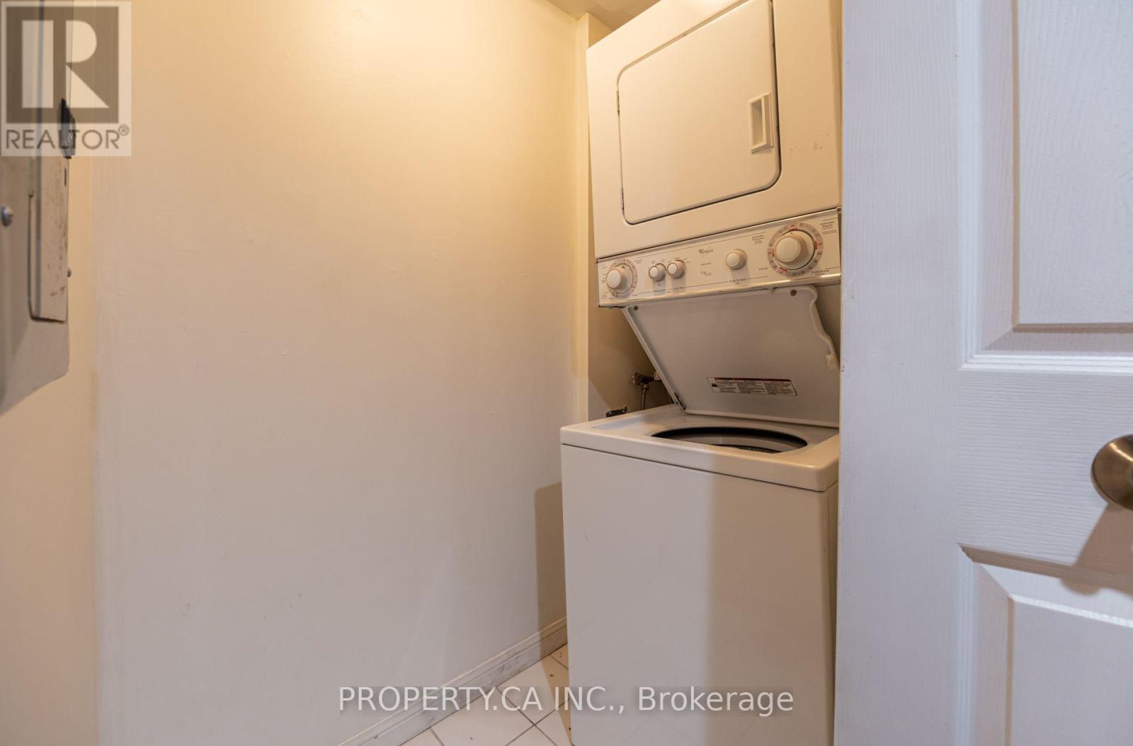 209 - 330 Adelaide Street E Property Photo 24