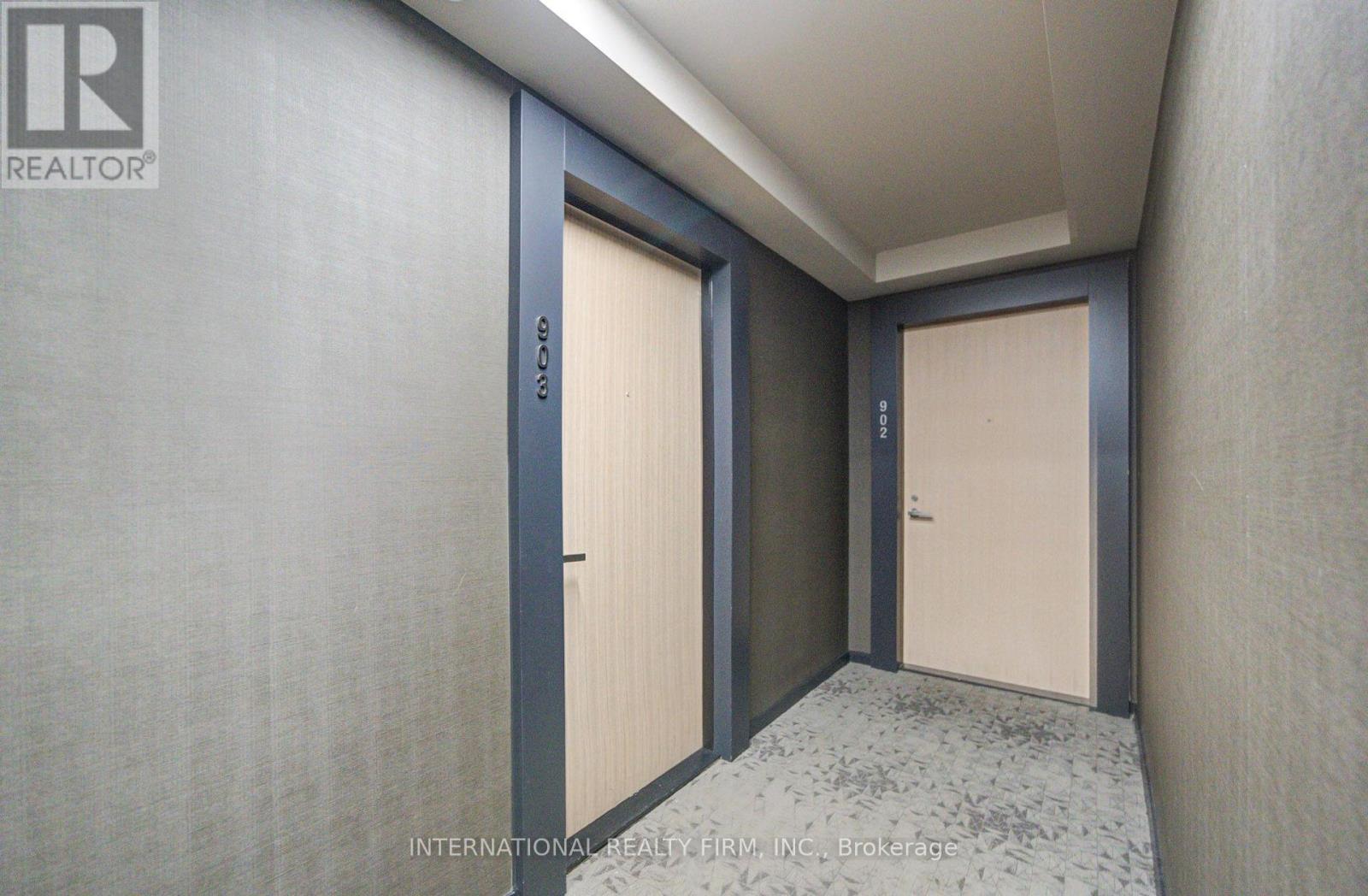 C14105248 Property Photo 5