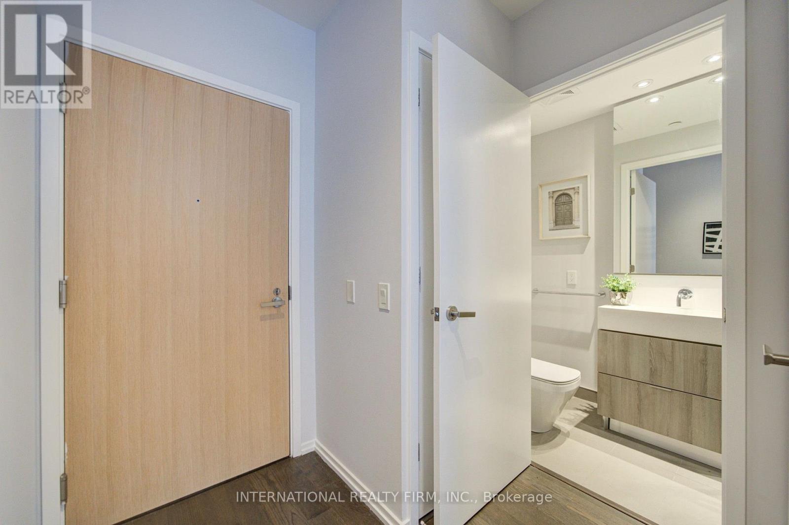 C14105248 Property Photo 6