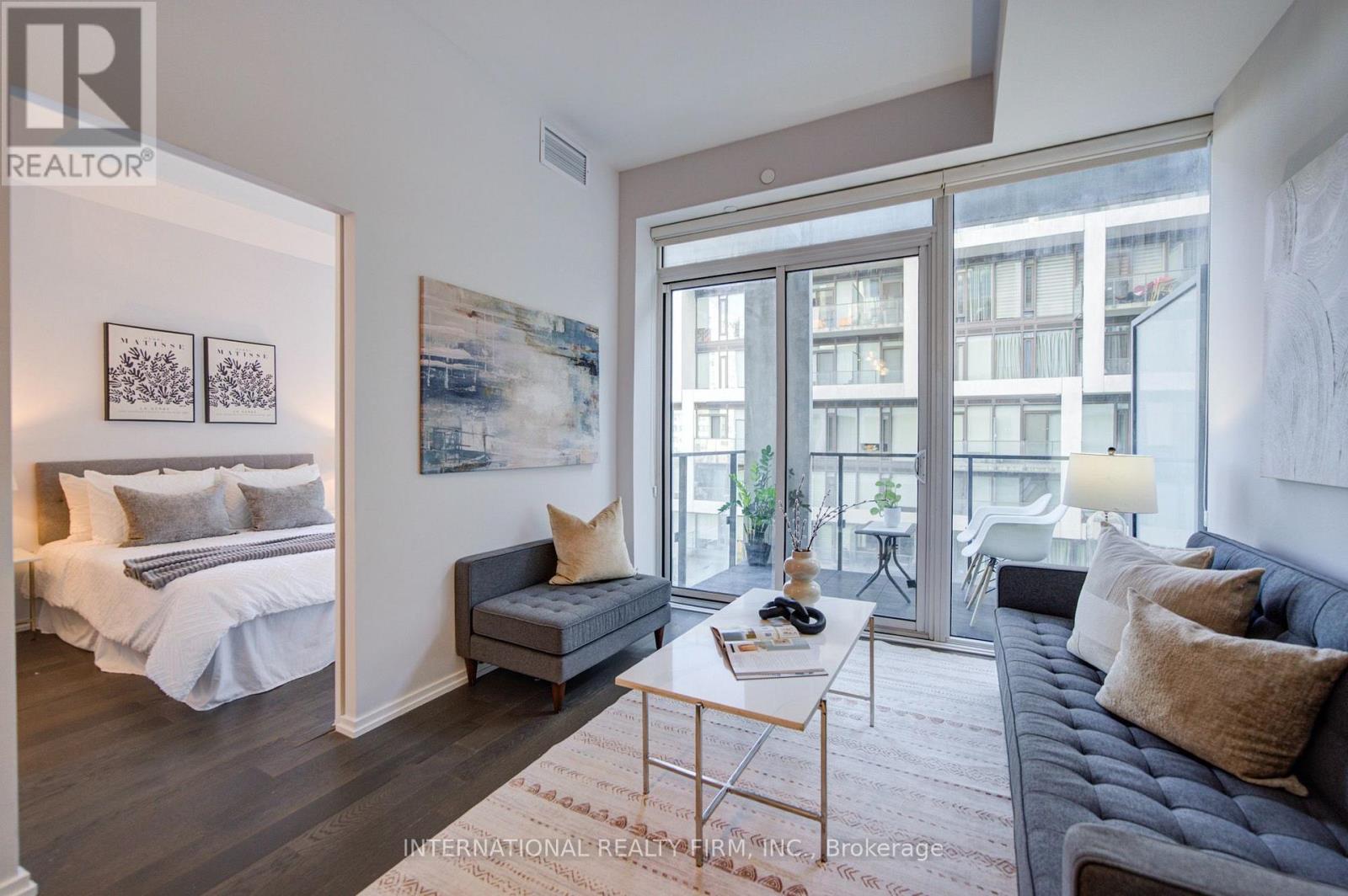 C14105248 Property Photo 21