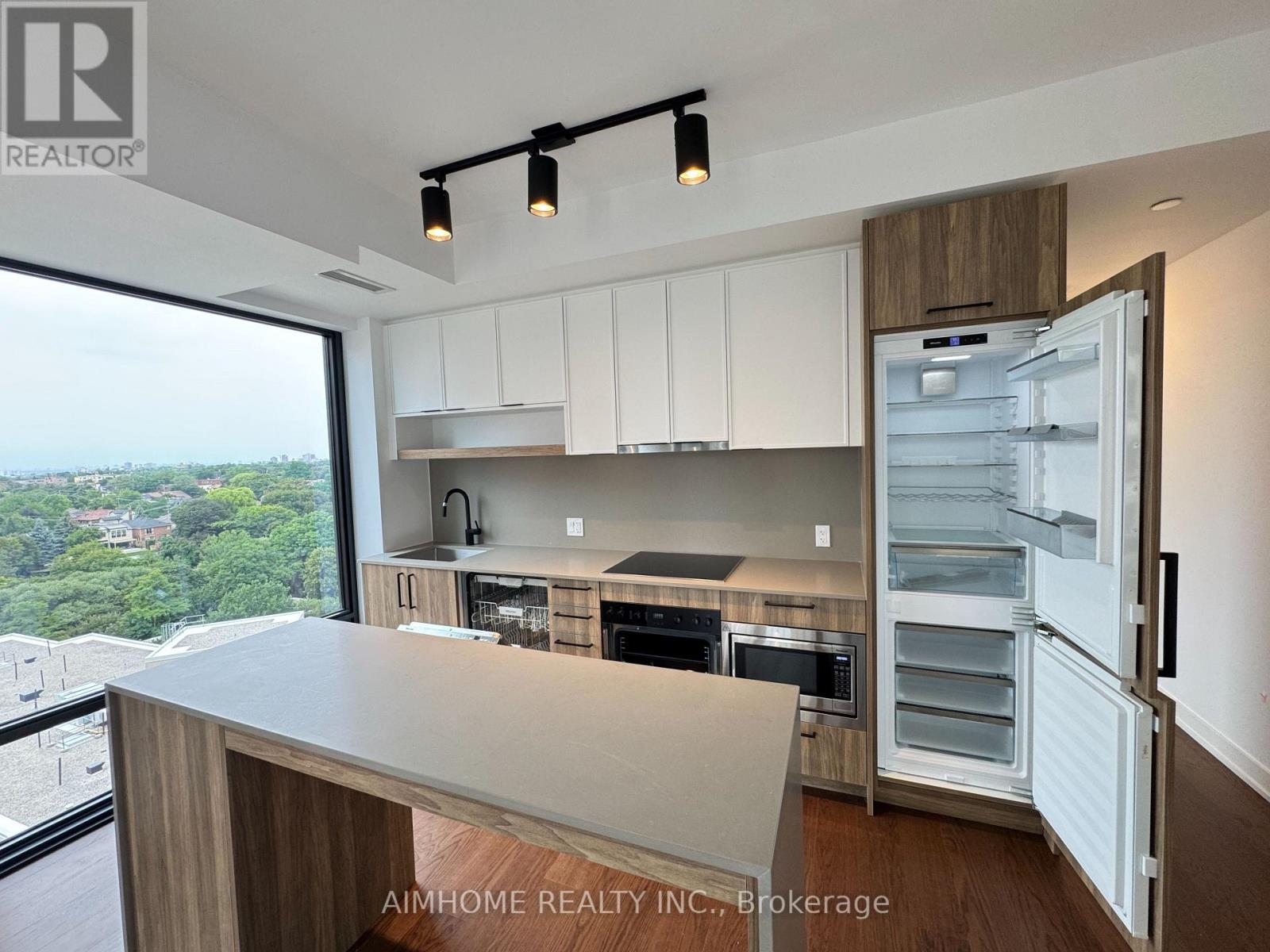 1606 - 91 Montclair Avenue Property Photo 4
